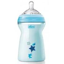 Пластмасово шише за хранене Chicco Natural Feeling 330 мл. със силиконов биберон 3 капки 6 м+ синьо