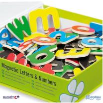 Магнитни букви и цифри Andreu toys