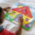 Дървена дъска за активности с повдигане на капаците - Melissa & Doug Дървена дъска за активности с повдигане на капаците - Melissa & Doug
