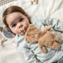 Меко мече за гушкане Nattou beige TEDDY с връзка за биберон