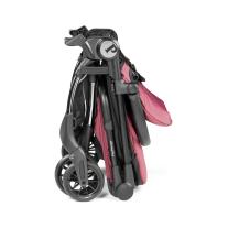 Ултракомпактната и лека количка Peg-Perego Volo Malva