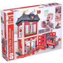 Дървен комплект за игра Hape, Пожарна станция