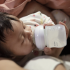 Комплект за бебе Philips AVENT със шише за хранене Natural Response 125 мл и залъгалка Ultra Air 0-6м.