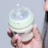 Стъклено бебешко шише за хранене Tommee Tippee Easi-Vent 150 мл